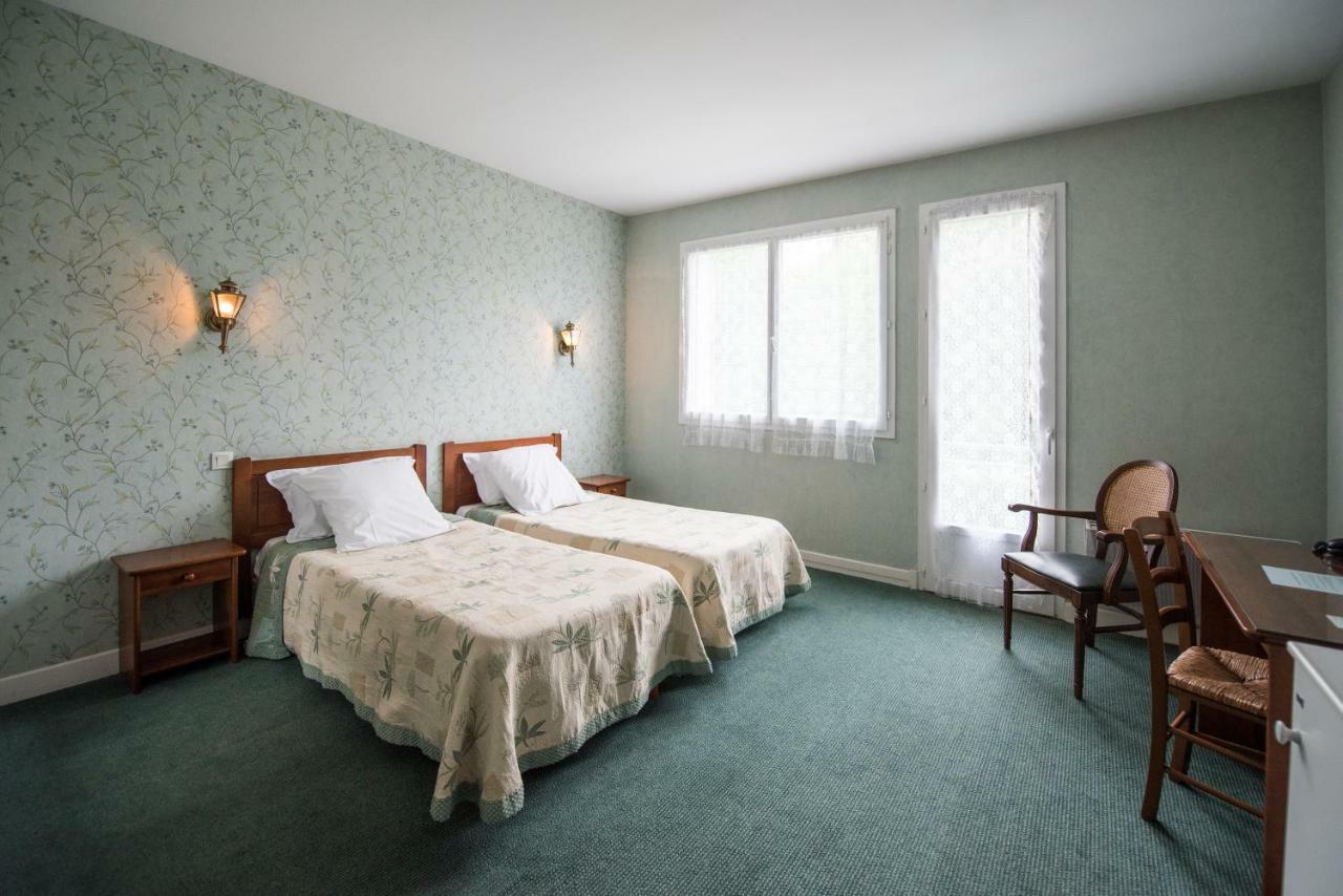Les Ambassadeurs Logis Hotels Et Restaurant Souillac Esterno foto